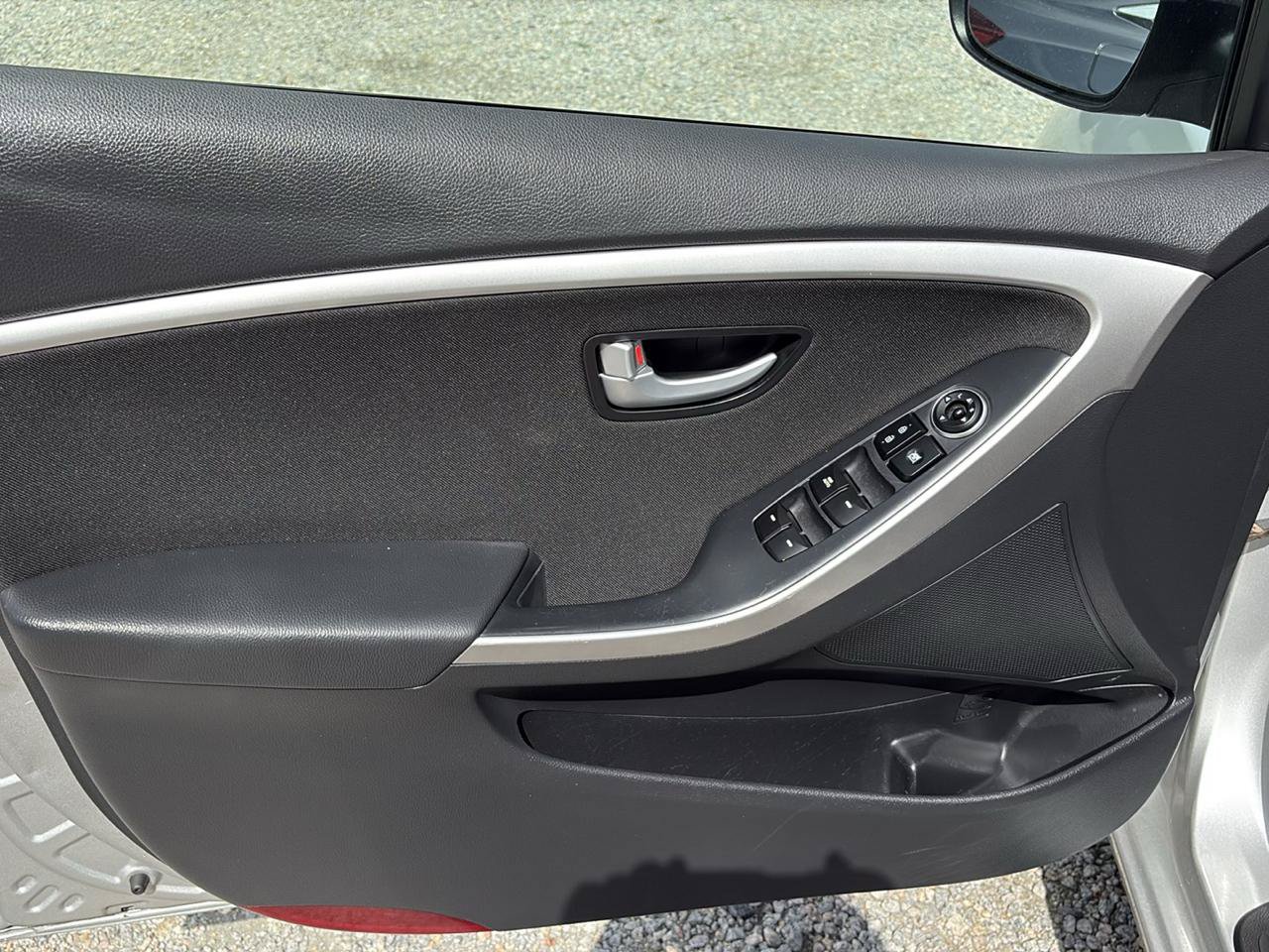 Used 2016 Hyundai Elantra GT FWD image 22