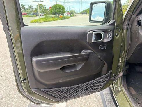 Used 2021 Jeep Wrangler Sport AWD/4WD image 13