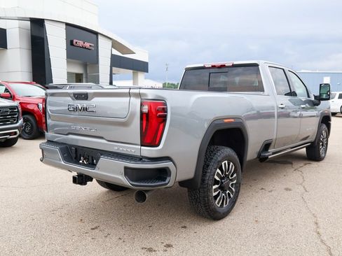 New 2026 GMC Sierra 3500 Denali Ultimate w/ LPO, Black Badging Package AWD/4WD image 3
