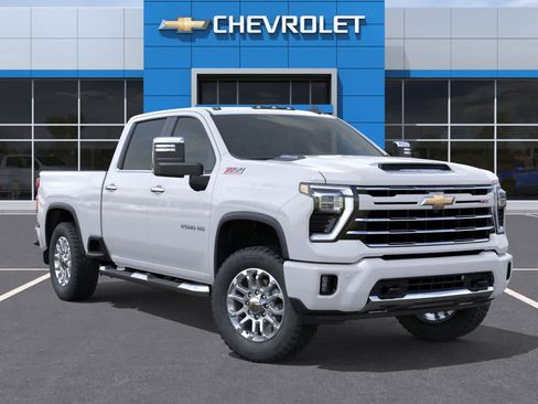 New 2026 Chevrolet Silverado 2500 LT w/ Z71 Chrome Sport Edition image 7