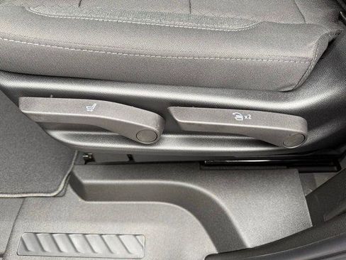 New 2026 Chevrolet Tahoe LS image 32