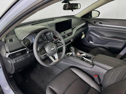New 2026 Nissan Altima 2.5 SR w/ SR Premium Package AWD/4WD image 14