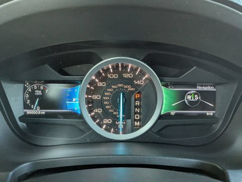 Used 2015 Ford Explorer Limited w/ Equipment Group 302A AWD/4WD image 21