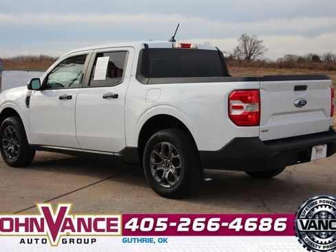 Used 2022 Ford Maverick XLT image 7