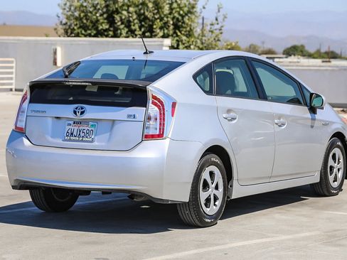Used 2012 Toyota Prius Three FWD image 5