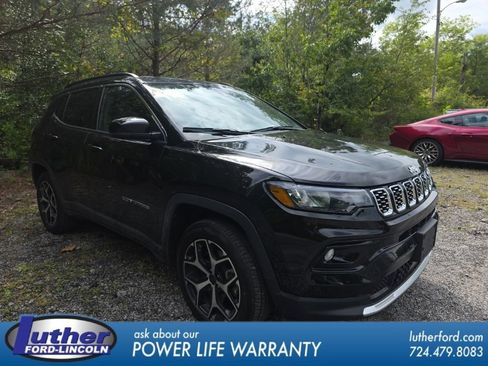 Used 2025 Jeep Compass Limited AWD/4WD image 1