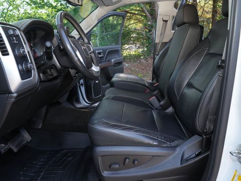 Used 2018 GMC Sierra 1500 SLT w/ SLT Premium Package AWD/4WD image 18