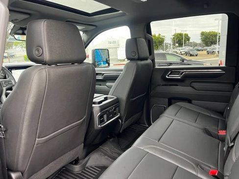 Used 2024 Chevrolet Silverado 2500 LTZ w/ LTZ Plus Package AWD/4WD image 25