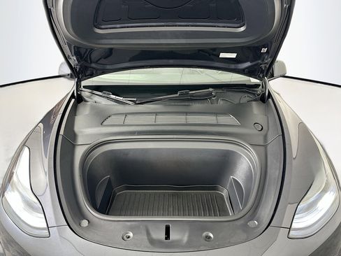 Used 2024 Tesla Model Y Performance AWD/4WD image 33