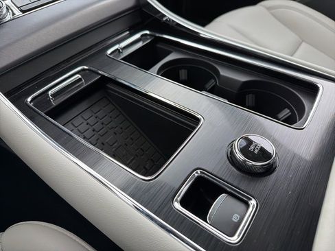 New 2025 Lincoln Aviator Premiere image 17