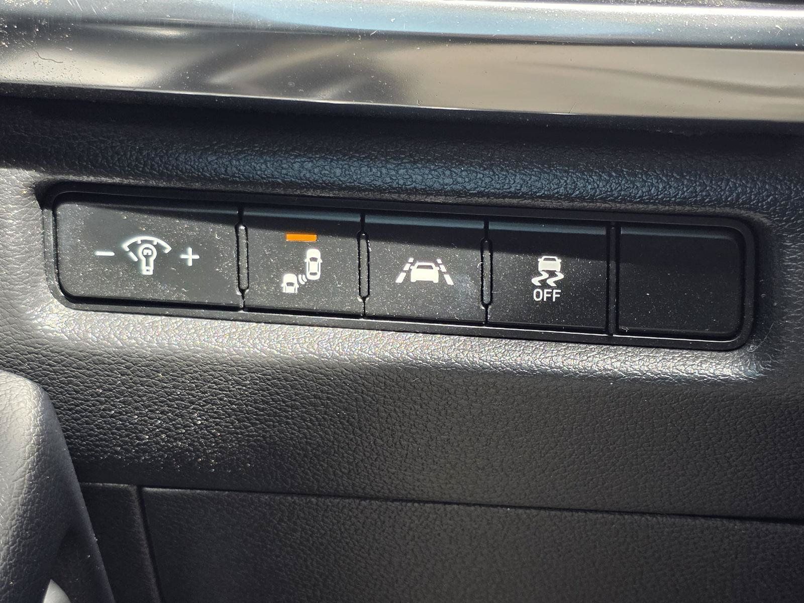 Used 2022 Kia Telluride LX FWD image 14