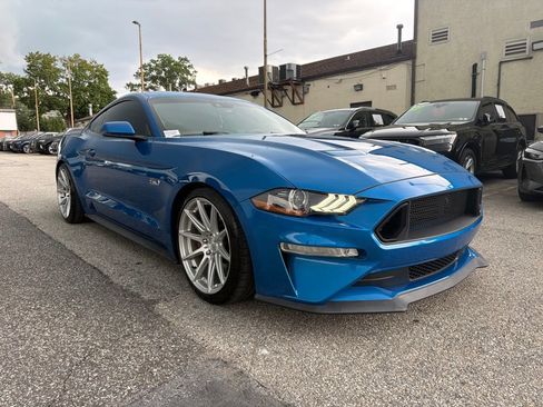Used 2021 Ford Mustang GT Premium w/ GT Performance Package RWD image 3