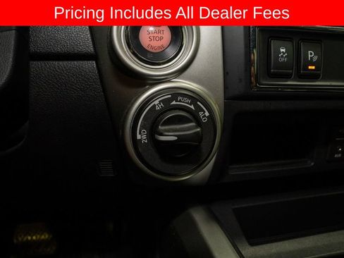 Used 2017 Nissan Titan PRO-4X AWD/4WD image 16