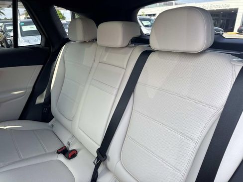 New 2026 Mercedes-Benz GLC 300 image 6