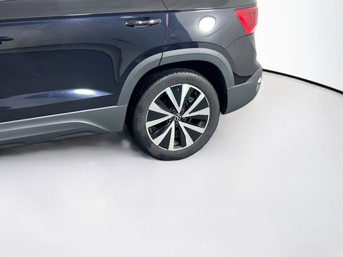 Used 2023 Volkswagen Taos SE image 29
