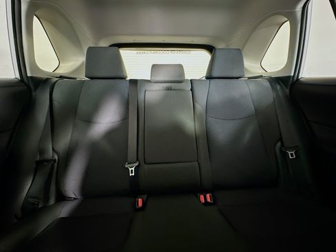 Certified 2025 Toyota RAV4 LE AWD/4WD image 29