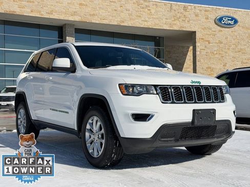Used 2022 Jeep Grand Cherokee Laredo X image 21