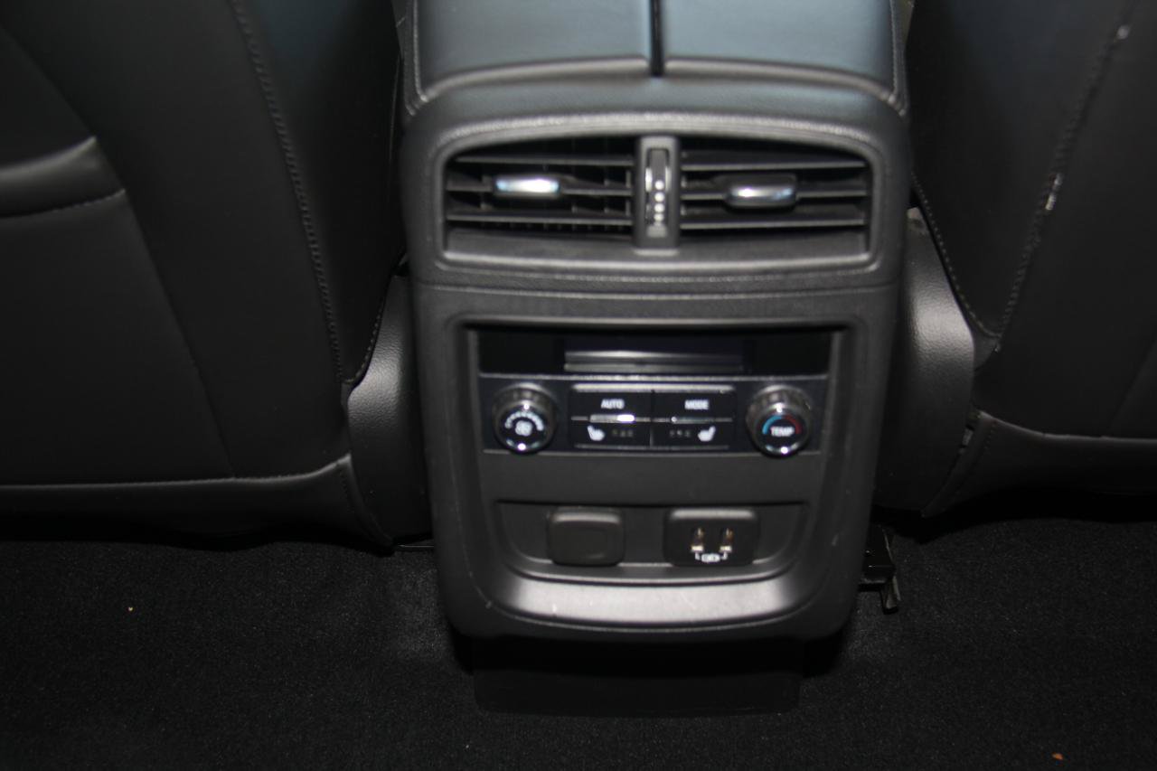 Used 2020 Buick Envision Essence w/ Experience Buick Package FWD image 20
