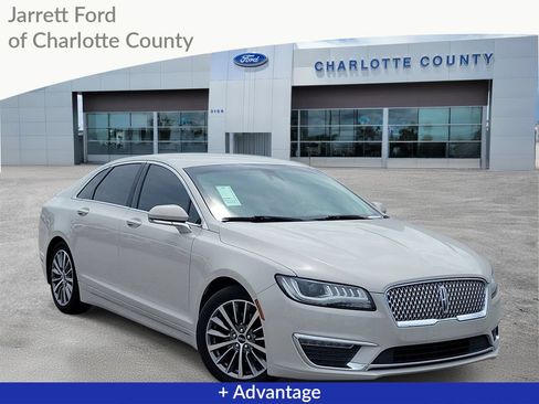 Used 2020 Lincoln MKZ FWD image 1