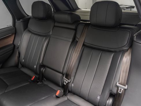 Used 2024 Land Rover Range Rover SE AWD/4WD image 15