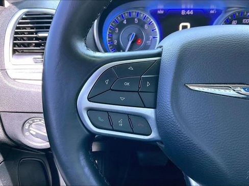 Certified 2021 Chrysler 300 Touring w/ Sport Appearance Package image 4