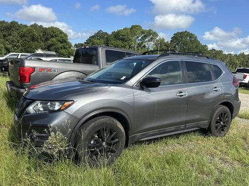 Used 2018 Nissan Rogue SV FWD image 12