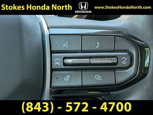 Used 2026 Chevrolet Colorado ZR2 w/ Technology Package AWD/4WD image 29