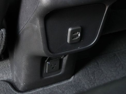Used 2024 Chevrolet Equinox RS FWD image 21