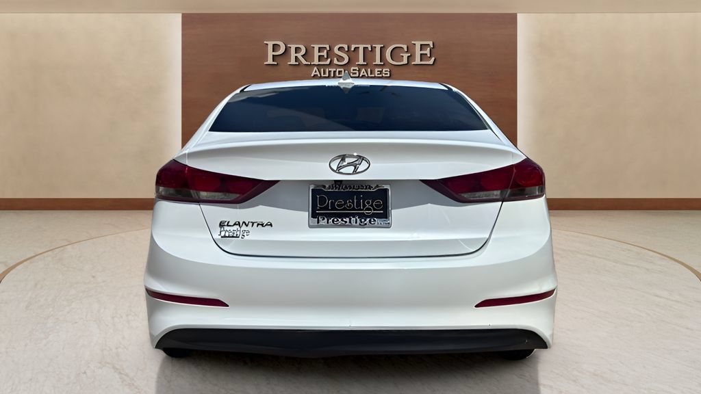 Used 2018 Hyundai Elantra SEL FWD image 24