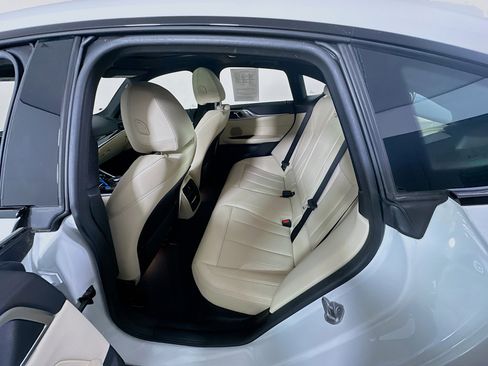 Used 2023 BMW i4 eDrive35 w/ Premium Package image 27