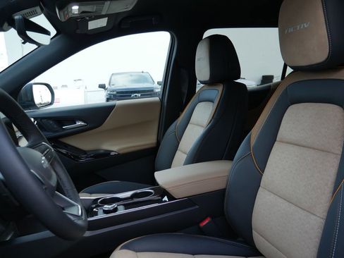 New 2026 Chevrolet Equinox ACTIV image 9