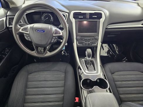 Used 2016 Ford Fusion SE FWD image 18