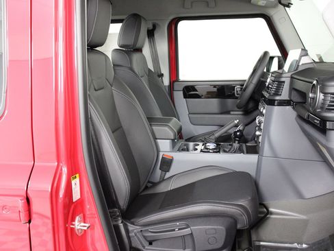 Used 2025 INEOS Grenadier AWD/4WD image 10