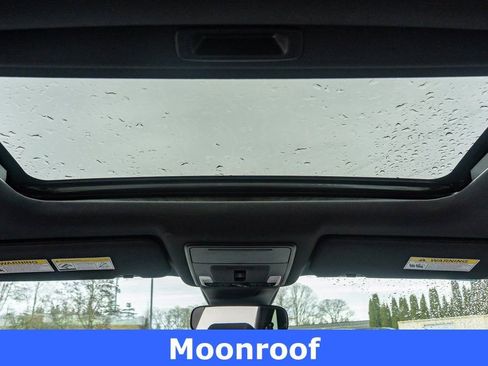 Used 2025 Honda CR-V Sport image 11