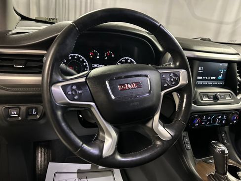 Used 2017 GMC Acadia SLE FWD image 13