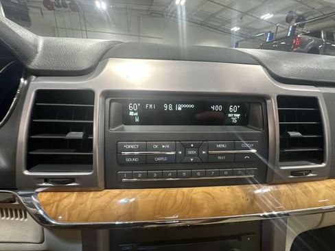Used 2012 Lincoln MKZ FWD image 21