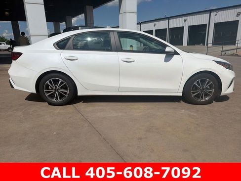 Used 2024 Kia Forte LXS FWD image 13