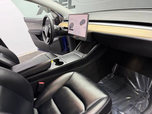 Used 2021 Tesla Model Y Long Range AWD/4WD image 50
