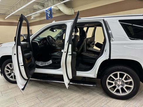 Used 2017 GMC Yukon Denali w/ Open Road Package AWD/4WD image 24