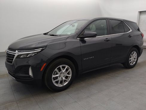 Used 2022 Chevrolet Equinox LT image 2