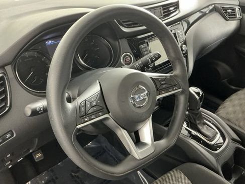 Used 2019 Nissan Rogue Sport SV AWD/4WD image 35