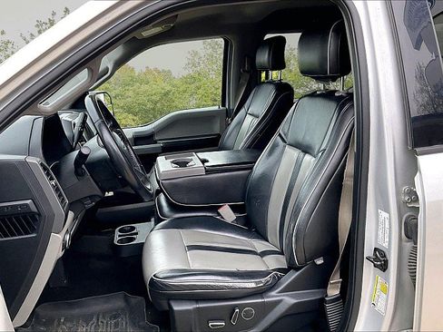 Used 2017 Ford F150 XLT w/ Equipment Group 302A Luxury AWD/4WD image 21