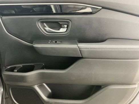 Used 2025 Honda Pilot EX-L image 4