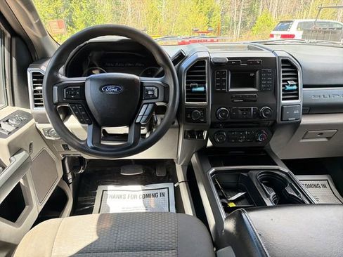Used 2017 Ford F250 XLT w/ XLT Value Package AWD/4WD image 14