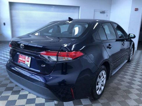 Certified 2025 Toyota Corolla LE image 33