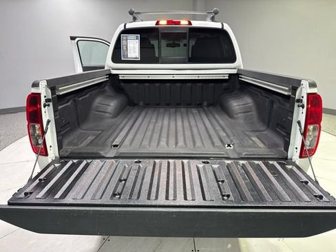 Used 2017 Nissan Frontier PRO-4X w/ Pro-4x Luxury Package AWD/4WD image 27