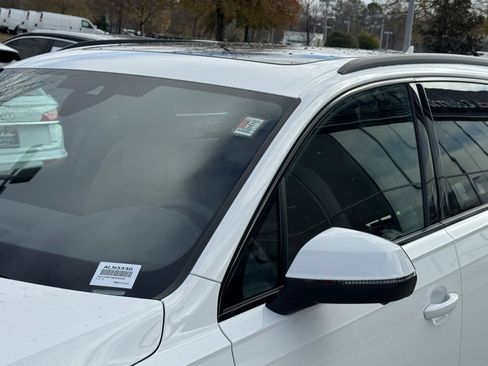 Used 2025 Audi Q7 2.0T Premium w/ Convenience Plus Package image 10