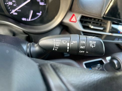 Used 2021 Toyota Sienna LE FWD image 20