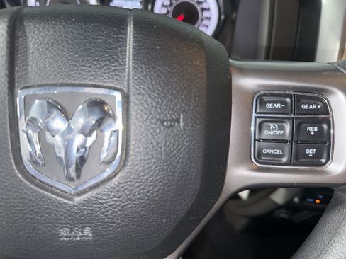 Used 2024 RAM 1500 Classic SLT image 29