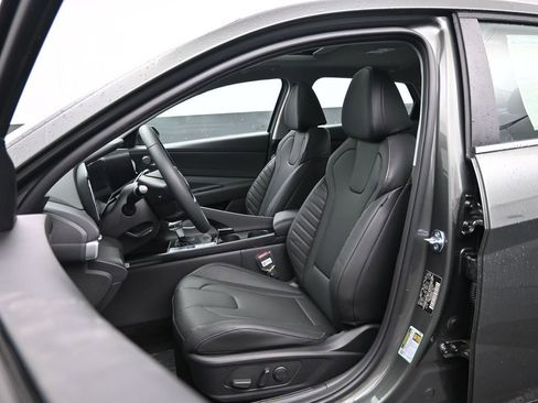 New 2026 Hyundai Elantra Limited image 24